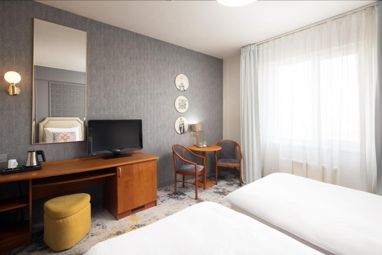 Mercure Sibiu Airport Eksteriør bilde